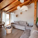 Lägenhet Bliss Luxury Apartamets & Suits