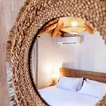 Lägenhet Bliss Luxury Apartamets & Suits *