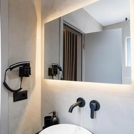 Bliss Luxury Apartamets & Suits