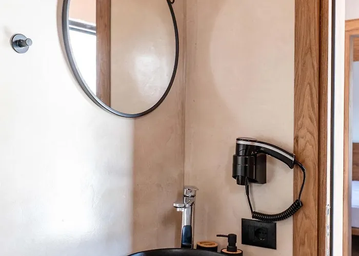 Bliss Luxury Apartamets & Suits * Sarande